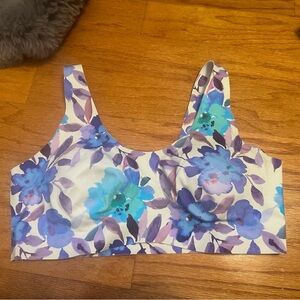 LIKE NEW KNIX BRA luxe lift pullover size M